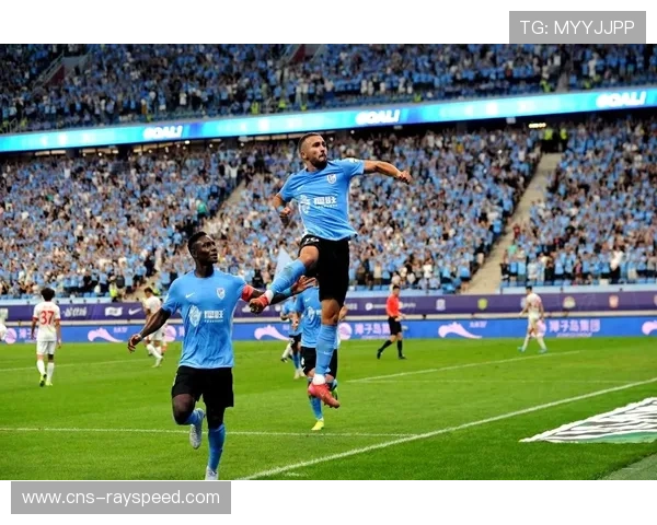 大连英博海发VS青岛海牛，马莱莱、佩尼亚庆祝进球